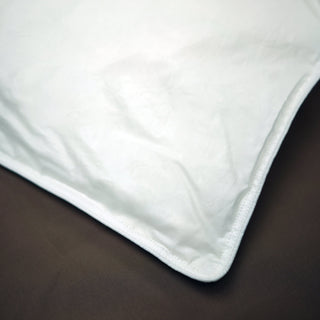 Shop the best down comforter online to add the luxury feeling for your night. 